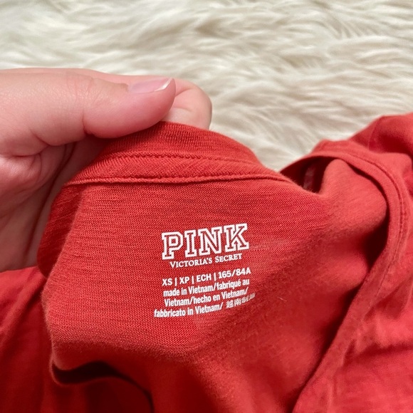 VS PINK Burnt Orange V-Neck Top - Picture 2 of 2